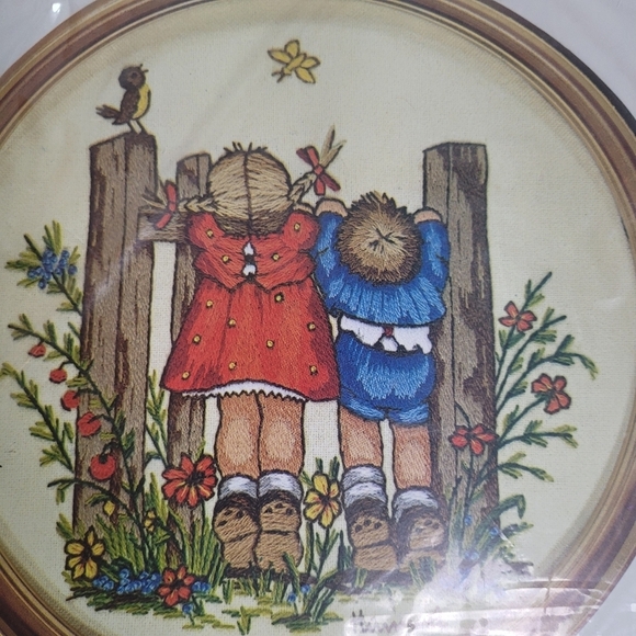 VTG Paragon Embroidery Kit Hummel Design 1976 " Birdwatching" NIP - Picture 4 of 9